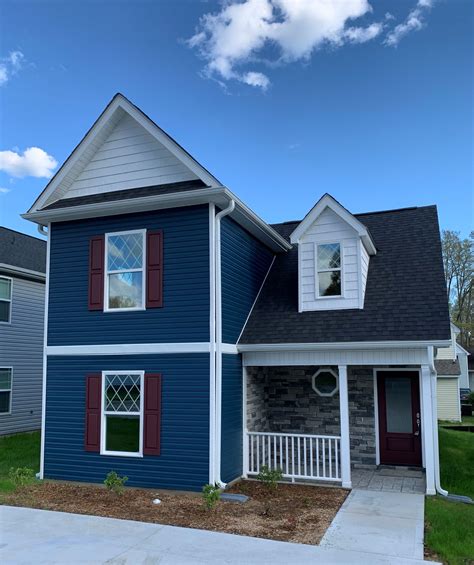 blue vinyl siding